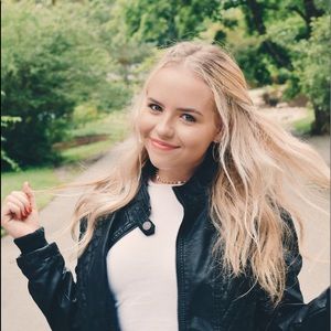 Meet your Posher, Abigail